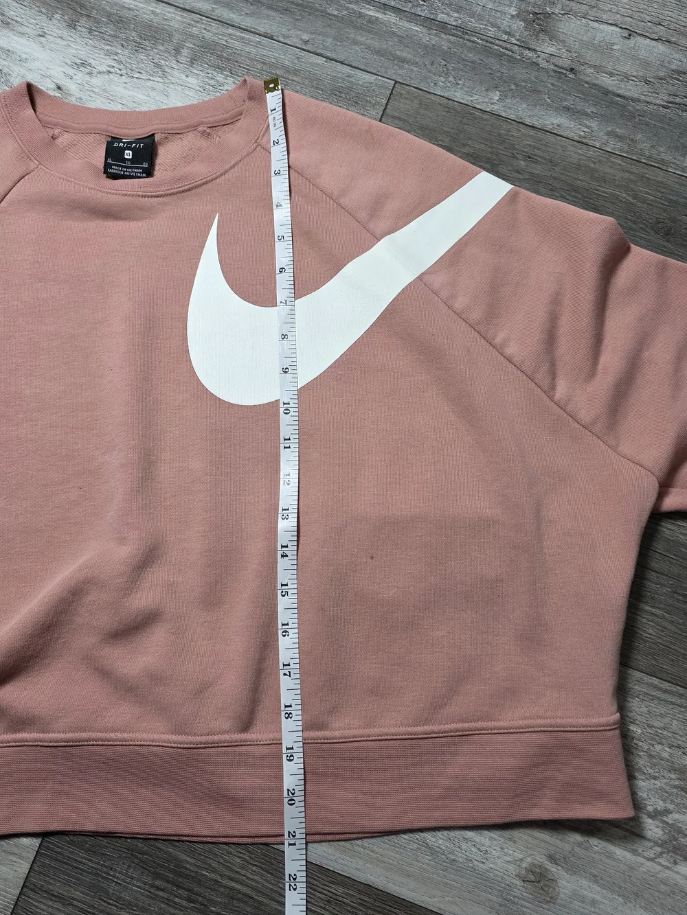 Nike Women's Dri-FIT 'Get Fit' Cropped Oversized Swoosh Graphic Sweater Sz XL